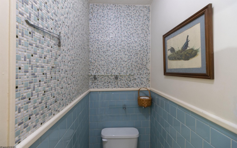 515 Center Avenue, Weston, West Virginia 26452, 3 Bedrooms Bedrooms, 8 Rooms Rooms,1 BathroomBathrooms,Single Family Detached,For Sale,Center,10160198