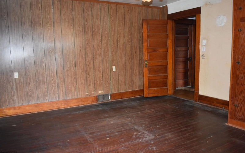132 Racine Street, Morgantown, West Virginia 26505, 3 Bedrooms Bedrooms, 6 Rooms Rooms,1 BathroomBathrooms,Single Family Detached,For Sale,Racine,10160184