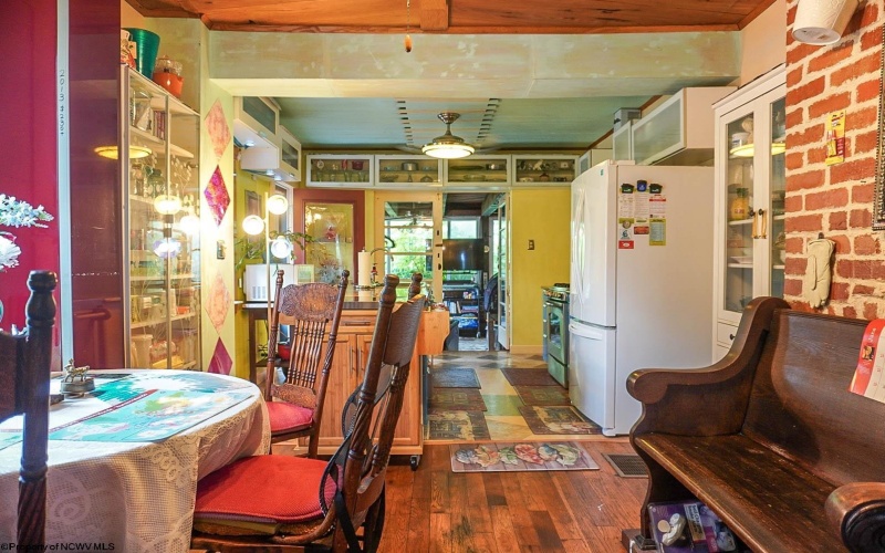 200 Webster Avenue, Morgantown, West Virginia 26501, 2 Bedrooms Bedrooms, 10 Rooms Rooms,1 BathroomBathrooms,Single Family Detached,For Sale,Webster,10160191