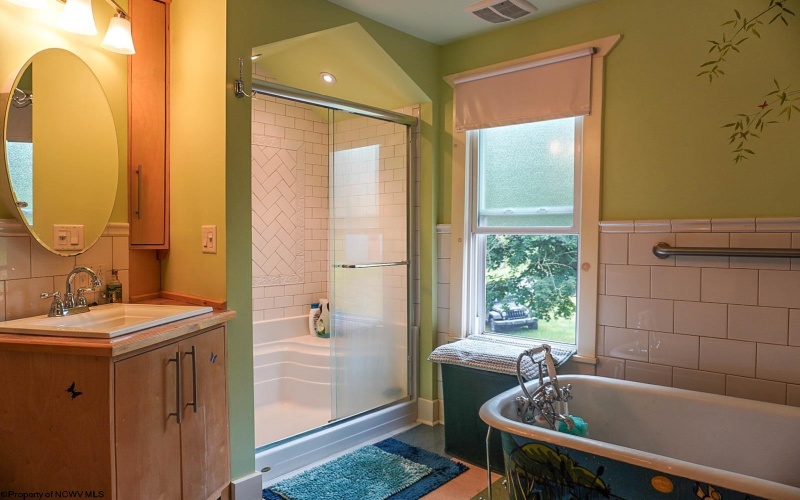 200 Webster Avenue, Morgantown, West Virginia 26501, 2 Bedrooms Bedrooms, 10 Rooms Rooms,1 BathroomBathrooms,Single Family Detached,For Sale,Webster,10160191