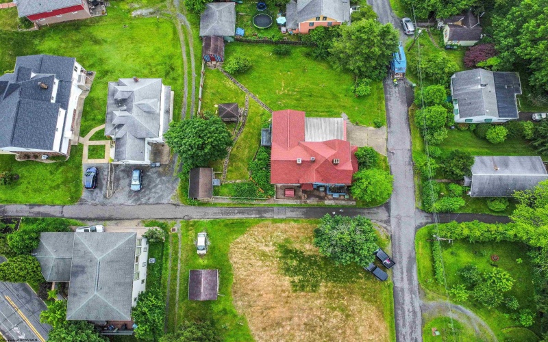 200 Webster Avenue, Morgantown, West Virginia 26501, 2 Bedrooms Bedrooms, 10 Rooms Rooms,1 BathroomBathrooms,Single Family Detached,For Sale,Webster,10160191