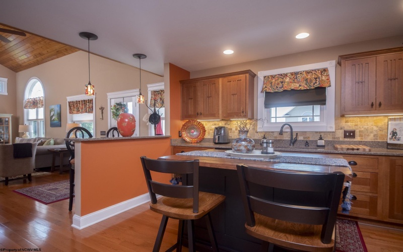 117 Summits Ridge, Morgantown, West Virginia 26508, 3 Bedrooms Bedrooms, 8 Rooms Rooms,2 BathroomsBathrooms,Single Family Detached,For Sale,Summits,10160188