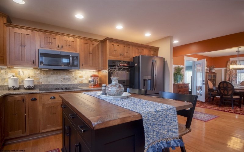 117 Summits Ridge, Morgantown, West Virginia 26508, 3 Bedrooms Bedrooms, 8 Rooms Rooms,2 BathroomsBathrooms,Single Family Detached,For Sale,Summits,10160188