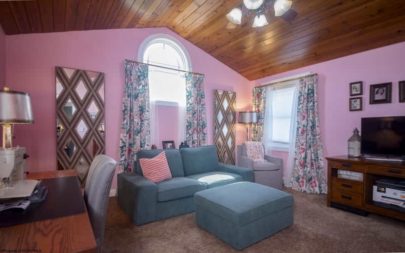 117 Summits Ridge, Morgantown, West Virginia 26508, 3 Bedrooms Bedrooms, 8 Rooms Rooms,2 BathroomsBathrooms,Single Family Detached,For Sale,Summits,10160188