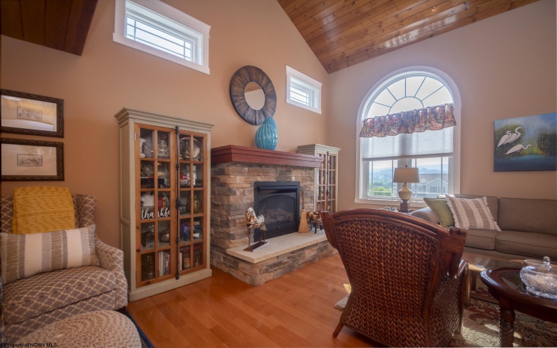 117 Summits Ridge, Morgantown, West Virginia 26508, 3 Bedrooms Bedrooms, 8 Rooms Rooms,2 BathroomsBathrooms,Single Family Detached,For Sale,Summits,10160188