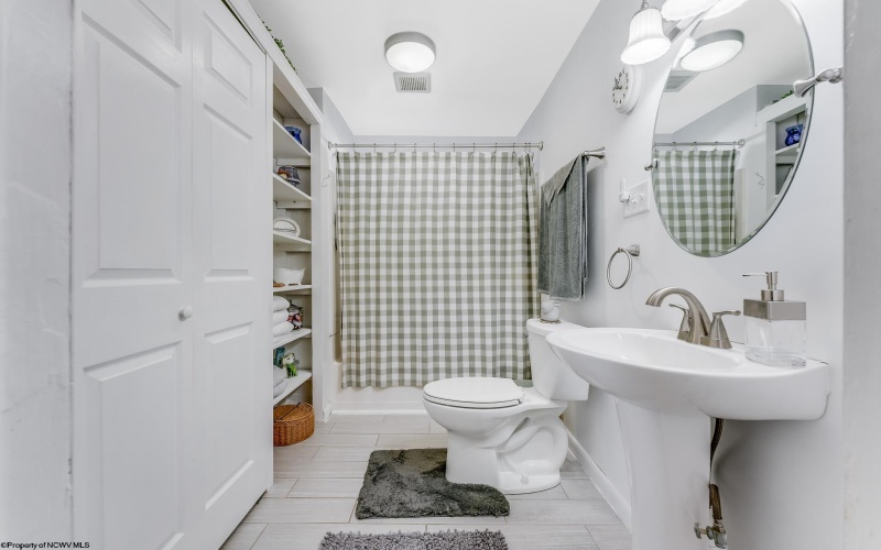 416 Cherry Street, Bridgeport, West Virginia 26330, 3 Bedrooms Bedrooms, 6 Rooms Rooms,1 BathroomBathrooms,Single Family Detached,For Sale,Cherry,10160187