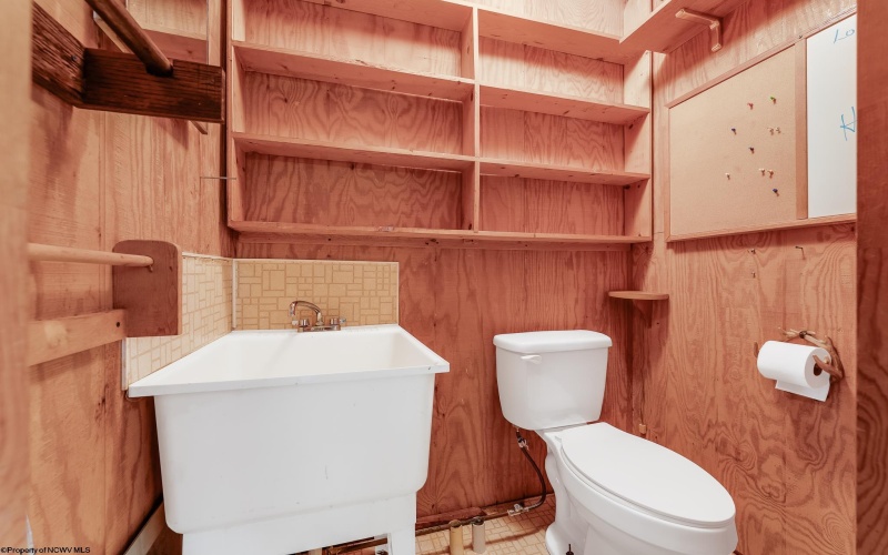 416 Cherry Street, Bridgeport, West Virginia 26330, 3 Bedrooms Bedrooms, 6 Rooms Rooms,1 BathroomBathrooms,Single Family Detached,For Sale,Cherry,10160187
