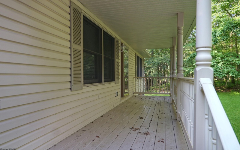 6 Sorrel Court, Terra Alta, West Virginia 26764, 3 Bedrooms Bedrooms, 9 Rooms Rooms,2 BathroomsBathrooms,Single Family Detached,For Sale,Sorrel,10160197