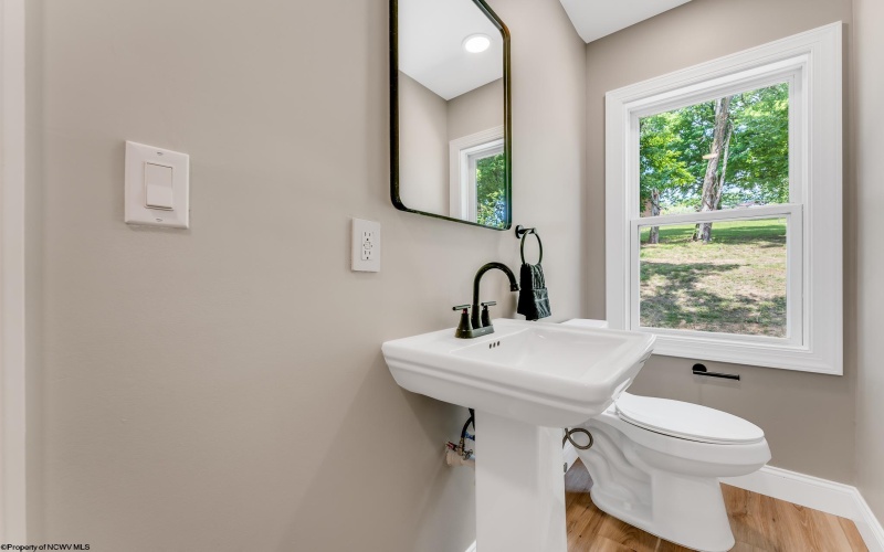 3277 Fairmont Avenue, Fairmont, West Virginia 26554, 4 Bedrooms Bedrooms, 10 Rooms Rooms,2 BathroomsBathrooms,Single Family Detached,For Sale,Fairmont,10160192