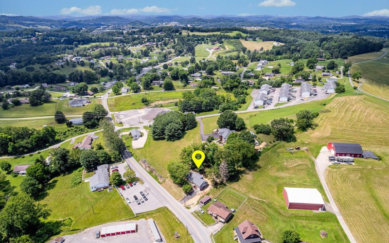 3277 Fairmont Avenue, Fairmont, West Virginia 26554, 4 Bedrooms Bedrooms, 10 Rooms Rooms,2 BathroomsBathrooms,Single Family Detached,For Sale,Fairmont,10160192
