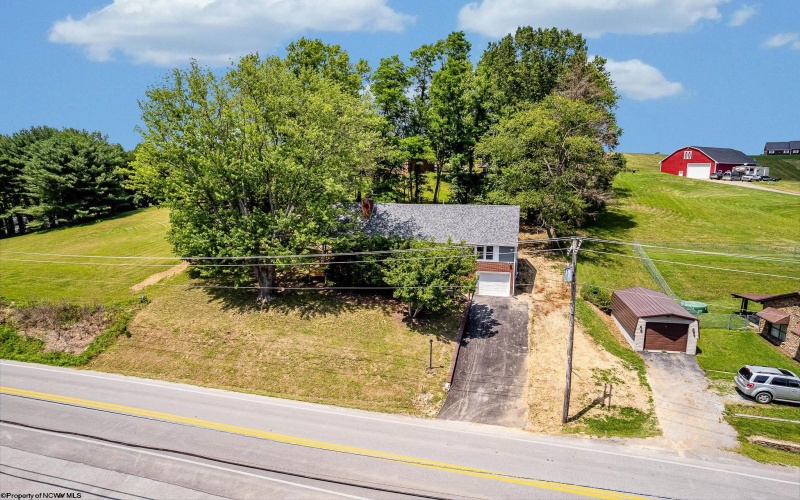 3277 Fairmont Avenue, Fairmont, West Virginia 26554, 4 Bedrooms Bedrooms, 10 Rooms Rooms,2 BathroomsBathrooms,Single Family Detached,For Sale,Fairmont,10160192