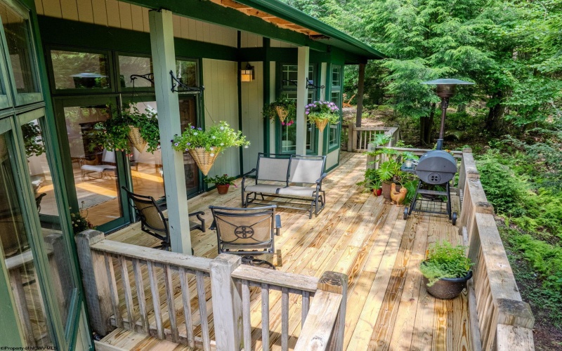 64 Wood Lily Court, Terra Alta, West Virginia 26764, 5 Bedrooms Bedrooms, 13 Rooms Rooms,2 BathroomsBathrooms,Single Family Detached,For Sale,Wood Lily,10160196
