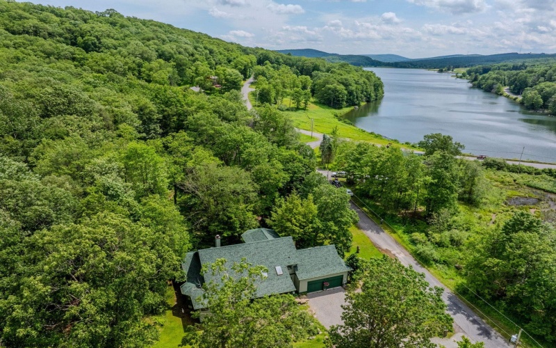 64 Wood Lily Court, Terra Alta, West Virginia 26764, 5 Bedrooms Bedrooms, 13 Rooms Rooms,2 BathroomsBathrooms,Single Family Detached,For Sale,Wood Lily,10160196