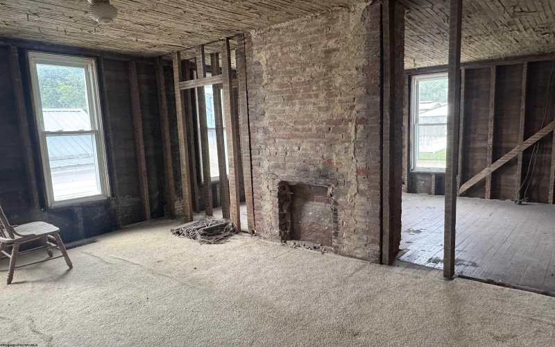 417 Main Street, Fairview, West Virginia 26570, 3 Bedrooms Bedrooms, 8 Rooms Rooms,1 BathroomBathrooms,Single Family Detached,For Sale,Main,10160202