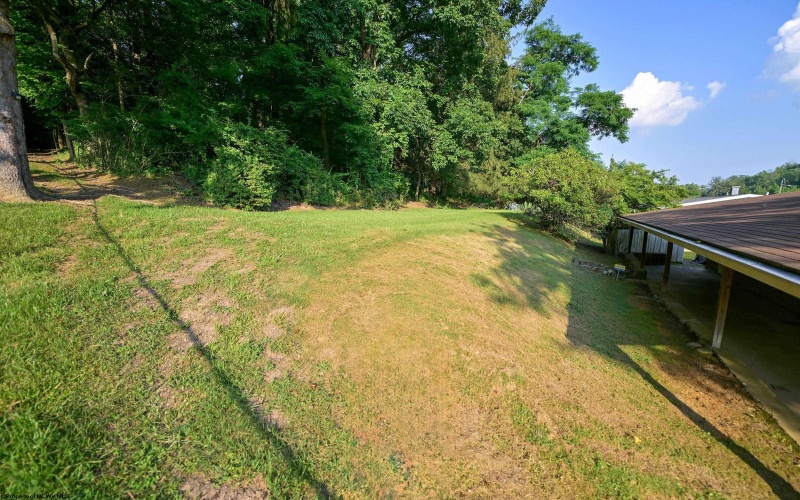 1259 Bellaire Street, Fairmont, West Virginia 26554, 3 Bedrooms Bedrooms, 6 Rooms Rooms,1 BathroomBathrooms,Single Family Detached,For Sale,Bellaire,10160219