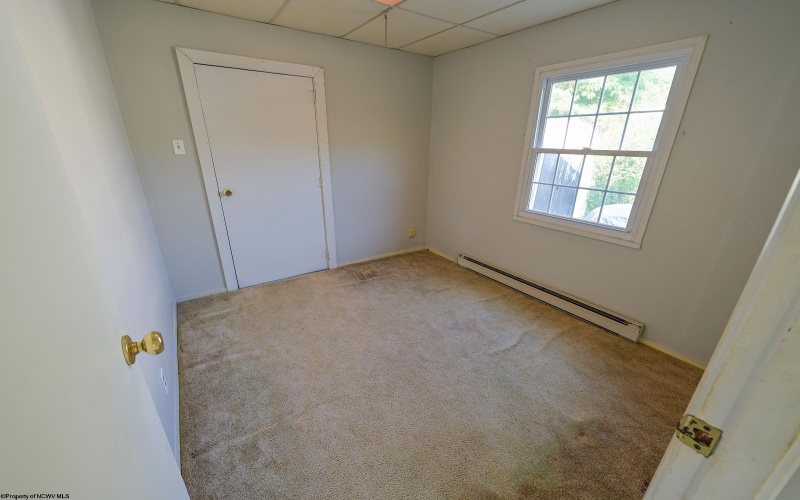 1259 Bellaire Street, Fairmont, West Virginia 26554, 3 Bedrooms Bedrooms, 6 Rooms Rooms,1 BathroomBathrooms,Single Family Detached,For Sale,Bellaire,10160219