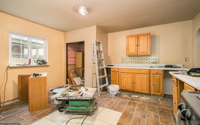 310 Chicago Street, Fairmont, West Virginia 26554, 3 Bedrooms Bedrooms, 6 Rooms Rooms,2 BathroomsBathrooms,Single Family Detached,For Sale,Chicago,10160217