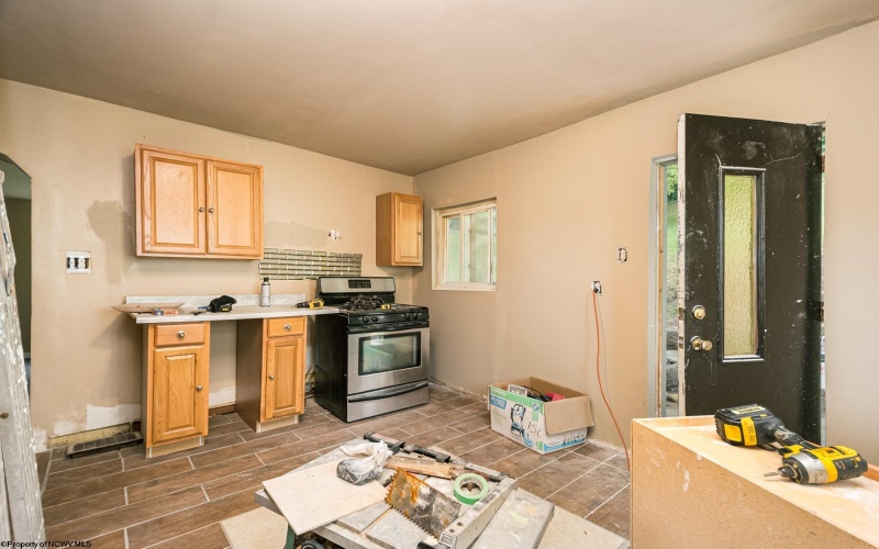 310 Chicago Street, Fairmont, West Virginia 26554, 3 Bedrooms Bedrooms, 6 Rooms Rooms,2 BathroomsBathrooms,Single Family Detached,For Sale,Chicago,10160217