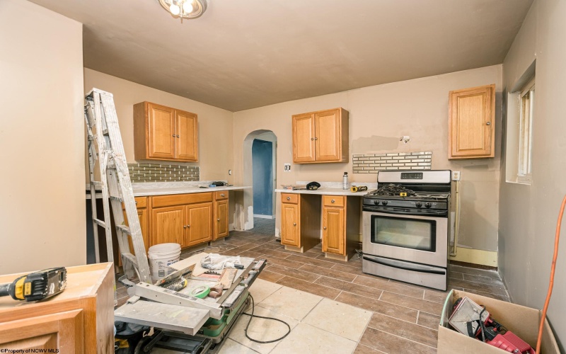 310 Chicago Street, Fairmont, West Virginia 26554, 3 Bedrooms Bedrooms, 6 Rooms Rooms,2 BathroomsBathrooms,Single Family Detached,For Sale,Chicago,10160217