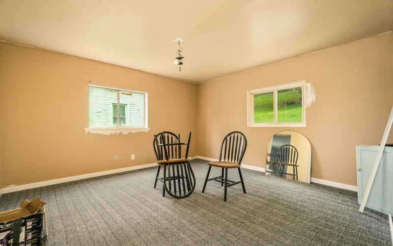 310 Chicago Street, Fairmont, West Virginia 26554, 3 Bedrooms Bedrooms, 6 Rooms Rooms,2 BathroomsBathrooms,Single Family Detached,For Sale,Chicago,10160217