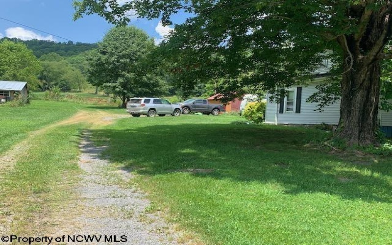 1102 Bear Mountain Road, Flemington, West Virginia 26347, ,Lots/land,For Sale,Bear Mountain,10160218