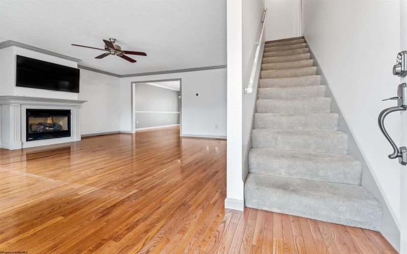 102 Meadowridge Drive, Morgantown, West Virginia 26505, 4 Bedrooms Bedrooms, 8 Rooms Rooms,3 BathroomsBathrooms,Residential Rentals,For Rent,Meadowridge,10160209
