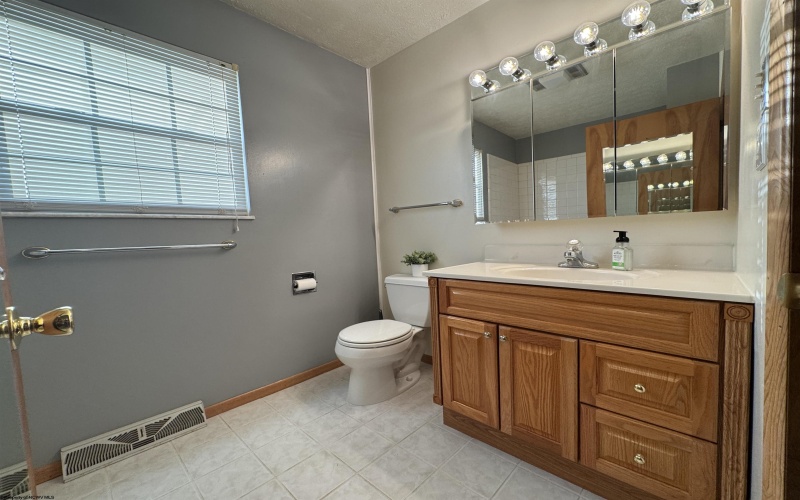 8756 Good Hope Pike, Lost Creek, West Virginia 26385, 3 Bedrooms Bedrooms, 9 Rooms Rooms,2 BathroomsBathrooms,Single Family Detached,For Sale,Good Hope,10160211
