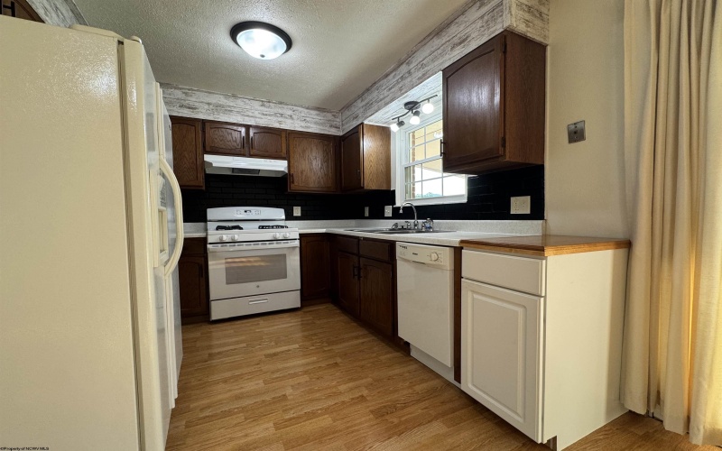 8756 Good Hope Pike, Lost Creek, West Virginia 26385, 3 Bedrooms Bedrooms, 9 Rooms Rooms,2 BathroomsBathrooms,Single Family Detached,For Sale,Good Hope,10160211