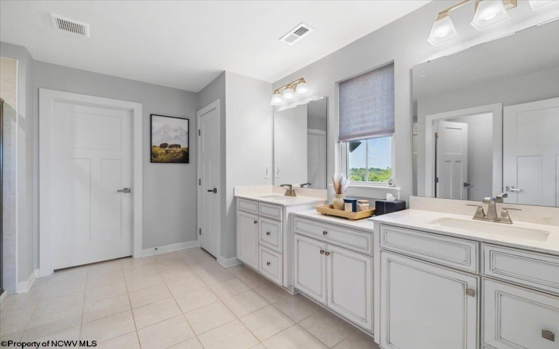 245 Falling Water Lane, Morgantown, West Virginia 26508, 5 Bedrooms Bedrooms, 9 Rooms Rooms,3 BathroomsBathrooms,Single Family Detached,For Sale,Falling Water,10160206