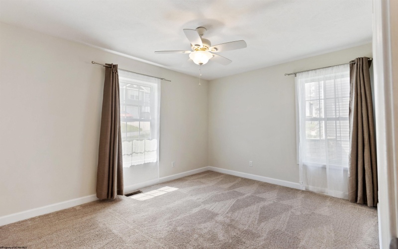 206 Angel Falls Way, Morgantown, West Virginia 26508, 4 Bedrooms Bedrooms, 10 Rooms Rooms,3 BathroomsBathrooms,Single Family Detached,For Sale,Angel Falls,10160214