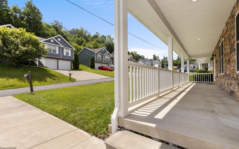 206 Angel Falls Way, Morgantown, West Virginia 26508, 4 Bedrooms Bedrooms, 10 Rooms Rooms,3 BathroomsBathrooms,Single Family Detached,For Sale,Angel Falls,10160214