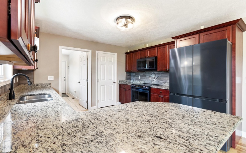 206 Angel Falls Way, Morgantown, West Virginia 26508, 4 Bedrooms Bedrooms, 10 Rooms Rooms,3 BathroomsBathrooms,Single Family Detached,For Sale,Angel Falls,10160214