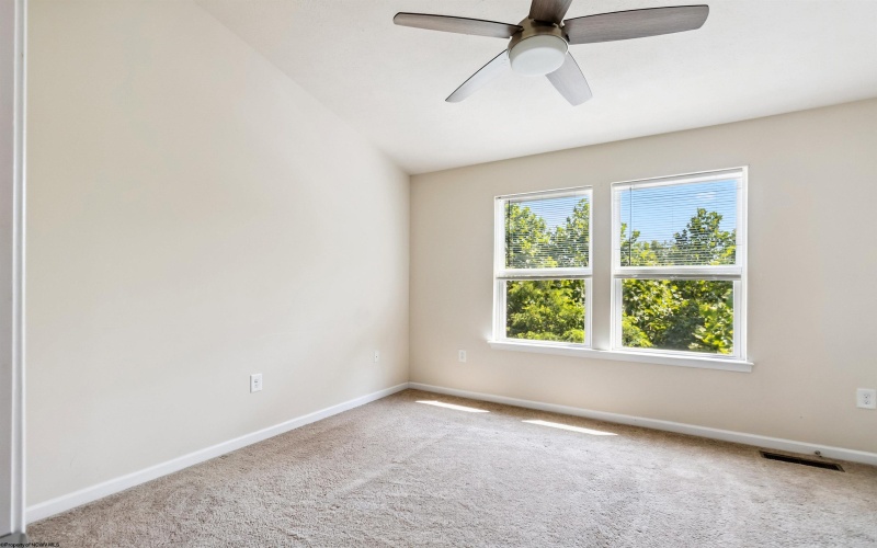 305 Kingsbury Court, White Hall, West Virginia 26554, 3 Bedrooms Bedrooms, 9 Rooms Rooms,3 BathroomsBathrooms,Single Family Attached,For Sale,Kingsbury,10160228