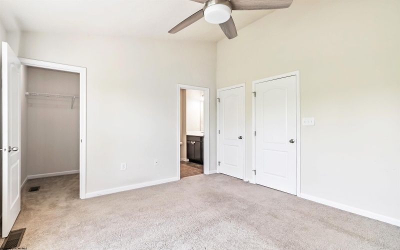 305 Kingsbury Court, White Hall, West Virginia 26554, 3 Bedrooms Bedrooms, 9 Rooms Rooms,3 BathroomsBathrooms,Single Family Attached,For Sale,Kingsbury,10160228