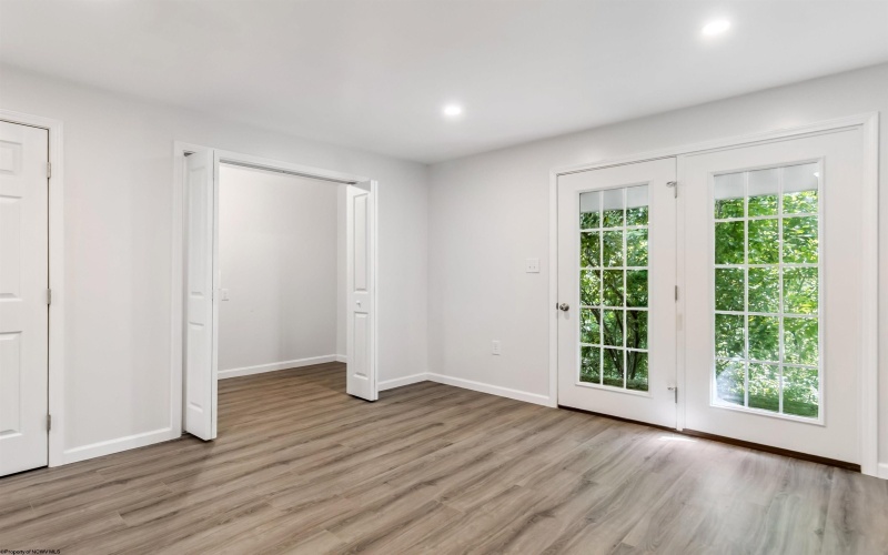 305 Kingsbury Court, White Hall, West Virginia 26554, 3 Bedrooms Bedrooms, 9 Rooms Rooms,3 BathroomsBathrooms,Single Family Attached,For Sale,Kingsbury,10160228