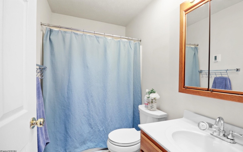 101 Stilwell Drive, Morgantown, West Virginia 26505, 3 Bedrooms Bedrooms, 6 Rooms Rooms,2 BathroomsBathrooms,Single Family Attached,For Sale,Stilwell,10160233