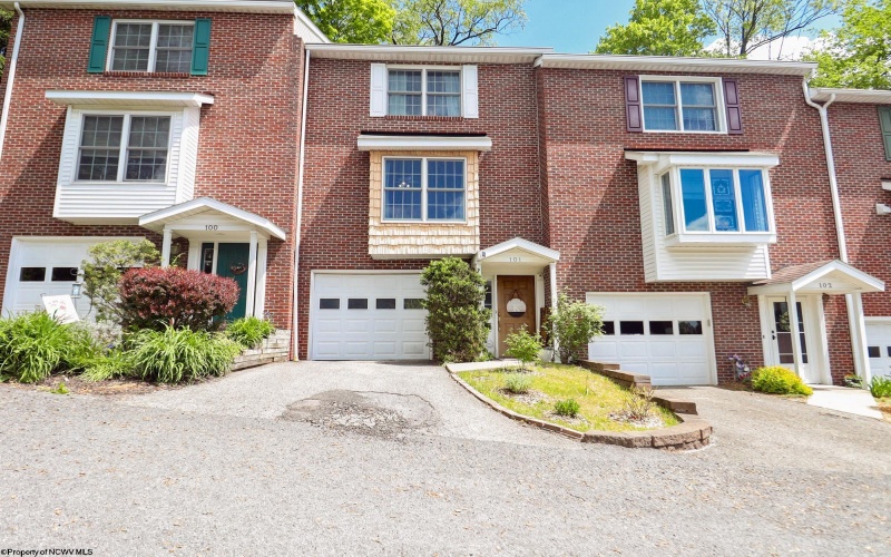 101 Stilwell Drive, Morgantown, West Virginia 26505, 3 Bedrooms Bedrooms, 6 Rooms Rooms,2 BathroomsBathrooms,Single Family Attached,For Sale,Stilwell,10160233