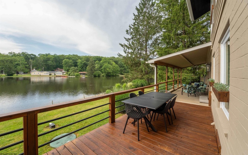 206 Paradise Circle, Morgantown, West Virginia 26508, 2 Bedrooms Bedrooms, 5 Rooms Rooms,2 BathroomsBathrooms,Single Family Detached,For Sale,Paradise,10160241