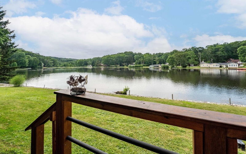 206 Paradise Circle, Morgantown, West Virginia 26508, 2 Bedrooms Bedrooms, 5 Rooms Rooms,2 BathroomsBathrooms,Single Family Detached,For Sale,Paradise,10160241