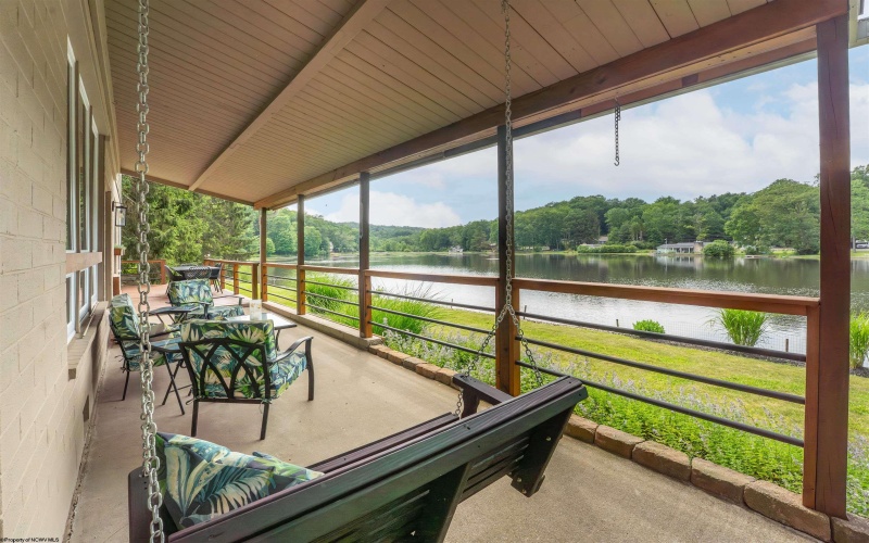 206 Paradise Circle, Morgantown, West Virginia 26508, 2 Bedrooms Bedrooms, 5 Rooms Rooms,2 BathroomsBathrooms,Single Family Detached,For Sale,Paradise,10160241