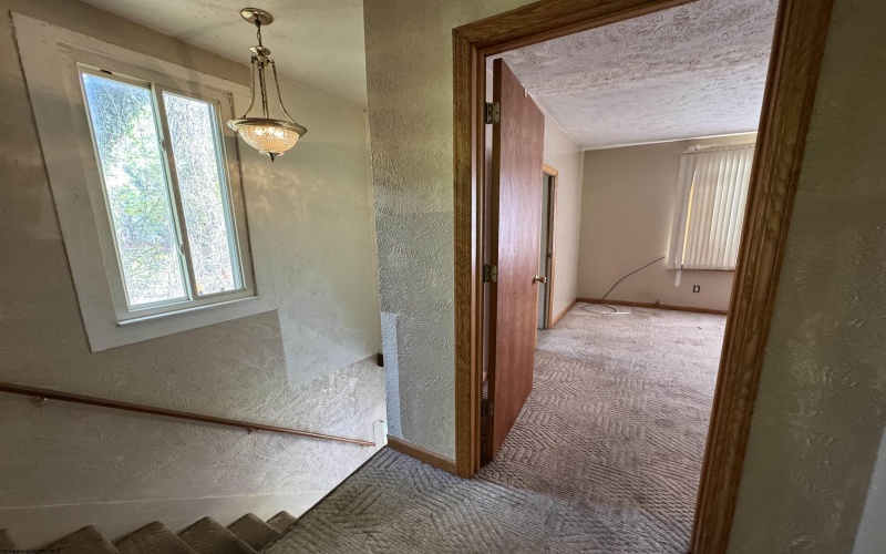 113 Buckhannon Avenue, Clarksburg, West Virginia 26301-3130, 2 Bedrooms Bedrooms, 4 Rooms Rooms,2 BathroomsBathrooms,Single Family Detached,For Sale,Buckhannon,10160222