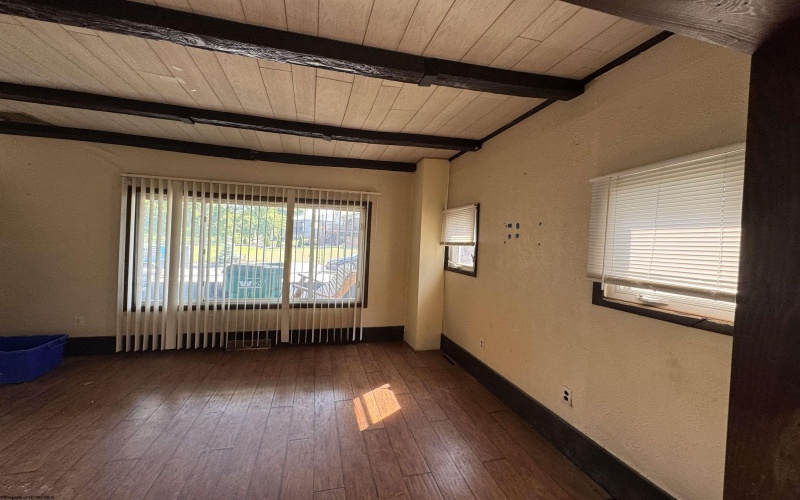 113 Buckhannon Avenue, Clarksburg, West Virginia 26301-3130, 2 Bedrooms Bedrooms, 4 Rooms Rooms,2 BathroomsBathrooms,Single Family Detached,For Sale,Buckhannon,10160222