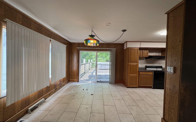 113 Buckhannon Avenue, Clarksburg, West Virginia 26301-3130, 2 Bedrooms Bedrooms, 4 Rooms Rooms,2 BathroomsBathrooms,Single Family Detached,For Sale,Buckhannon,10160222
