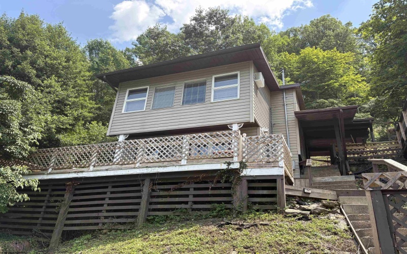 1998 Lake Floyd Circle, Bristol, West Virginia 26426, 2 Bedrooms Bedrooms, 6 Rooms Rooms,2 BathroomsBathrooms,Single Family Detached,For Sale,Lake Floyd,10160224