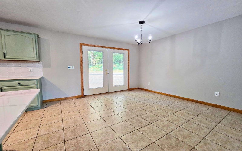 118 June Lane, Morgantown, West Virginia 26508, 3 Bedrooms Bedrooms, 6 Rooms Rooms,2 BathroomsBathrooms,Single Family Detached,For Sale,June,10160221