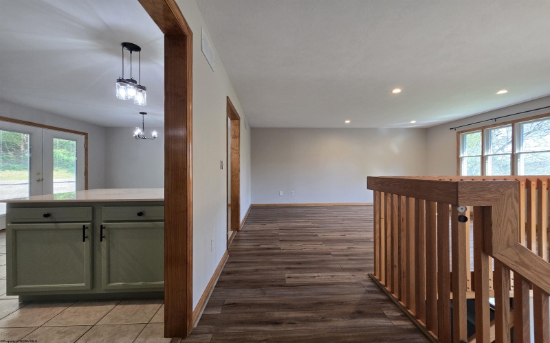 118 June Lane, Morgantown, West Virginia 26508, 3 Bedrooms Bedrooms, 6 Rooms Rooms,2 BathroomsBathrooms,Single Family Detached,For Sale,June,10160221