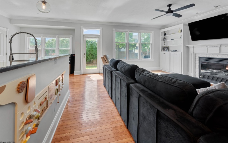 901 Suncrest Place, Morgantown, West Virginia 26505, 5 Bedrooms Bedrooms, 11 Rooms Rooms,3 BathroomsBathrooms,Single Family Detached,For Sale,Suncrest,10160231