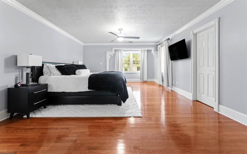 901 Suncrest Place, Morgantown, West Virginia 26505, 5 Bedrooms Bedrooms, 11 Rooms Rooms,3 BathroomsBathrooms,Single Family Detached,For Sale,Suncrest,10160231