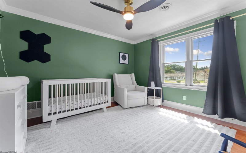 901 Suncrest Place, Morgantown, West Virginia 26505, 5 Bedrooms Bedrooms, 11 Rooms Rooms,3 BathroomsBathrooms,Single Family Detached,For Sale,Suncrest,10160231