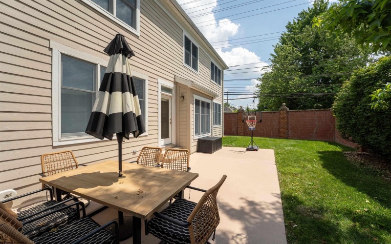 901 Suncrest Place, Morgantown, West Virginia 26505, 5 Bedrooms Bedrooms, 11 Rooms Rooms,3 BathroomsBathrooms,Single Family Detached,For Sale,Suncrest,10160231
